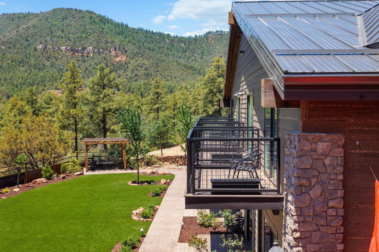 Lodge At 5600 Pine Exterior photo